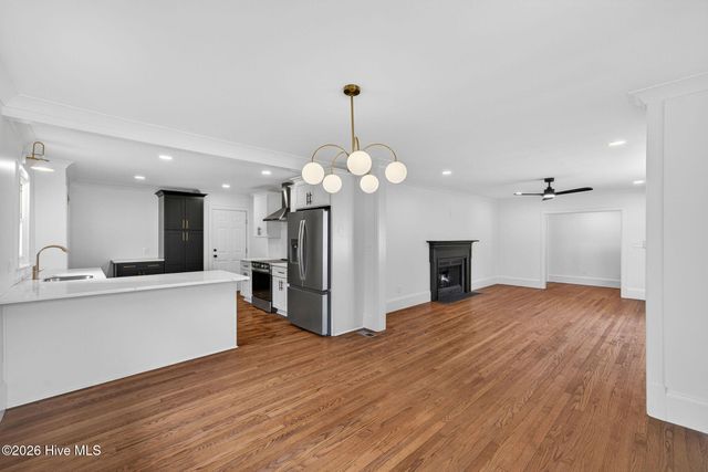 2157 Burnett Boulevard, Wilmington, NC 28401