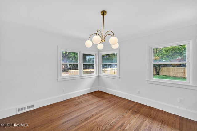 2157 Burnett Boulevard, Wilmington, NC 28401