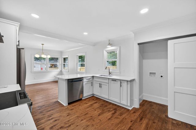 2157 Burnett Boulevard, Wilmington, NC 28401