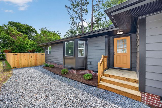 2157 Burnett Boulevard, Wilmington, NC 28401