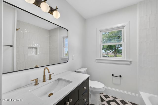 2157 Burnett Boulevard, Wilmington, NC 28401