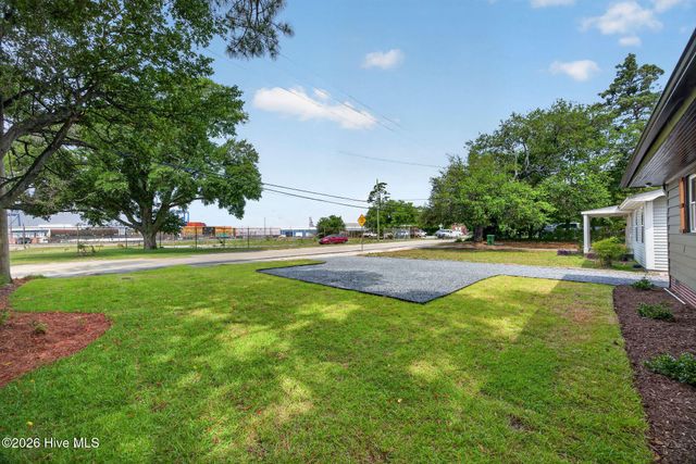 2157 Burnett Boulevard, Wilmington, NC 28401