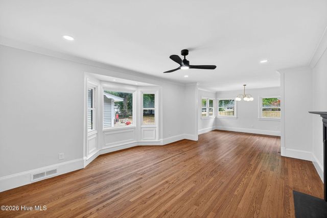 2157 Burnett Boulevard, Wilmington, NC 28401