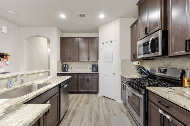 2137 Cedar Way Drive, Conroe, TX 77301