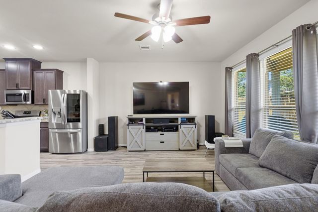 2137 Cedar Way Drive, Conroe, TX 77301
