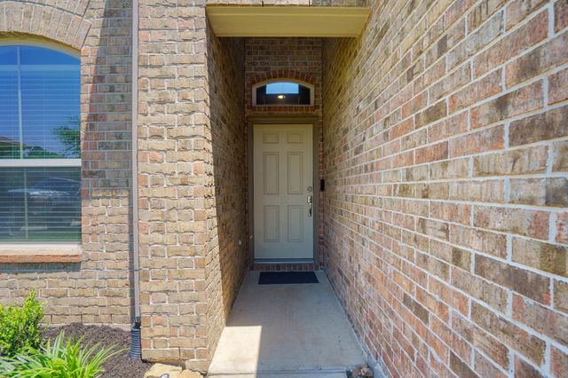 2137 Cedar Way Drive, Conroe, TX 77301