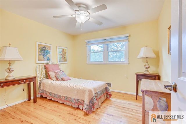 23 Oakey Drive, South Brunswick, NJ 08824