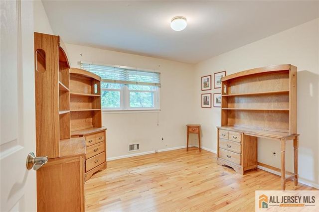 23 Oakey Drive, South Brunswick, NJ 08824
