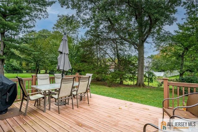 23 Oakey Drive, South Brunswick, NJ 08824