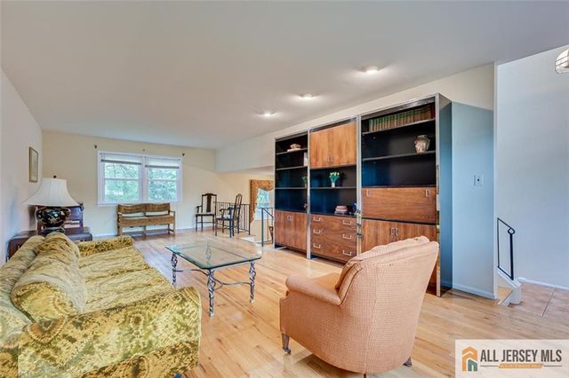 23 Oakey Drive, South Brunswick, NJ 08824
