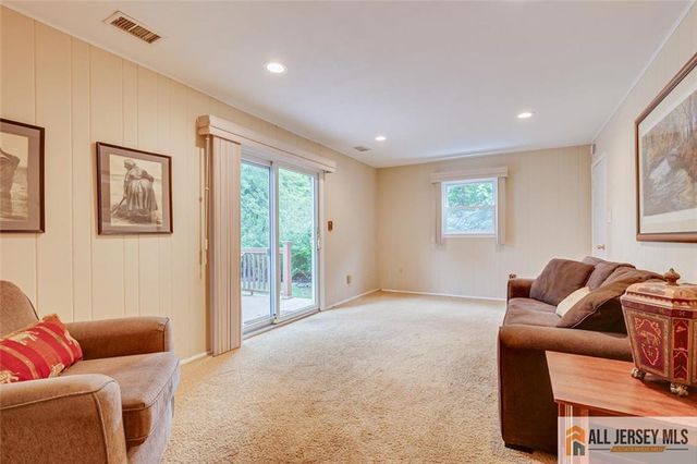 23 Oakey Drive, South Brunswick, NJ 08824