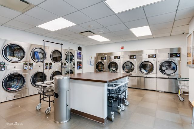 2020 N Lincoln Park 12G, Chicago, IL 60614