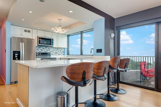 2020 N Lincoln Park 12G, Chicago, IL 60614