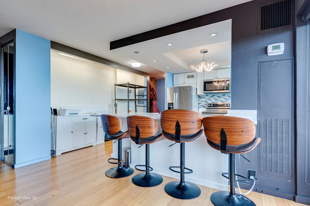 2020 N Lincoln Park 12G, Chicago, IL 60614