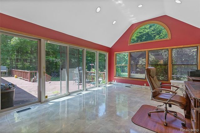 680 S Bartlett Road, Saint Clair, MI 48079