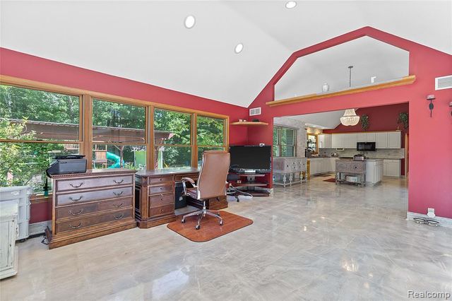 680 S Bartlett Road, Saint Clair, MI 48079