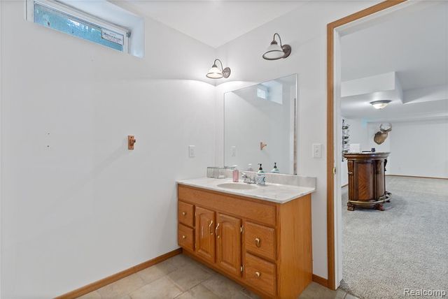 680 S Bartlett Road, Saint Clair, MI 48079