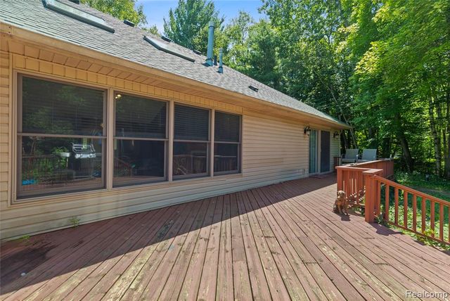 680 S Bartlett Road, Saint Clair, MI 48079