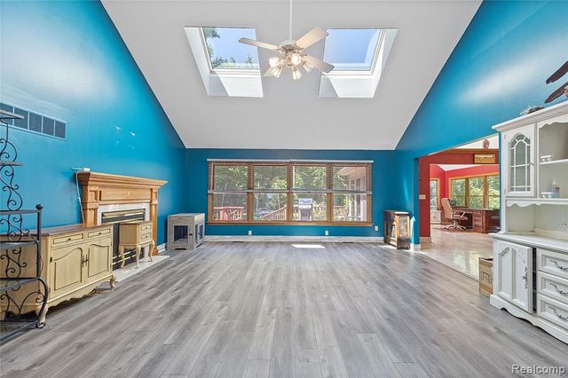 680 S Bartlett Road, Saint Clair, MI 48079