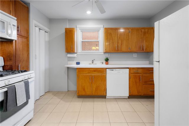 86 Duncan Avenue, Crafton, PA 15205