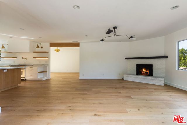 3424 Primera Avenue, Los Angeles, CA 90068