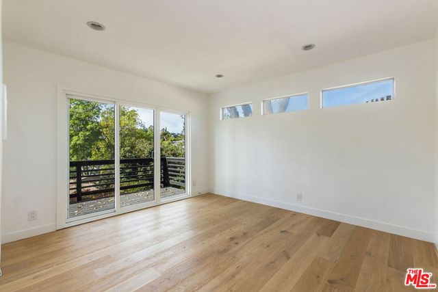 3424 Primera Avenue, Los Angeles, CA 90068