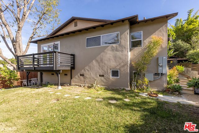 3424 Primera Avenue, Los Angeles, CA 90068