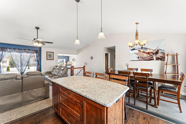 12012 Mayview Cove, Lindstrom, MN 55045