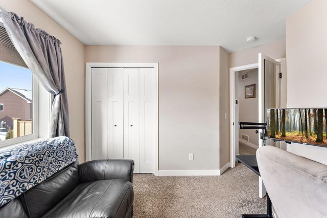 12012 Mayview Cove, Lindstrom, MN 55045