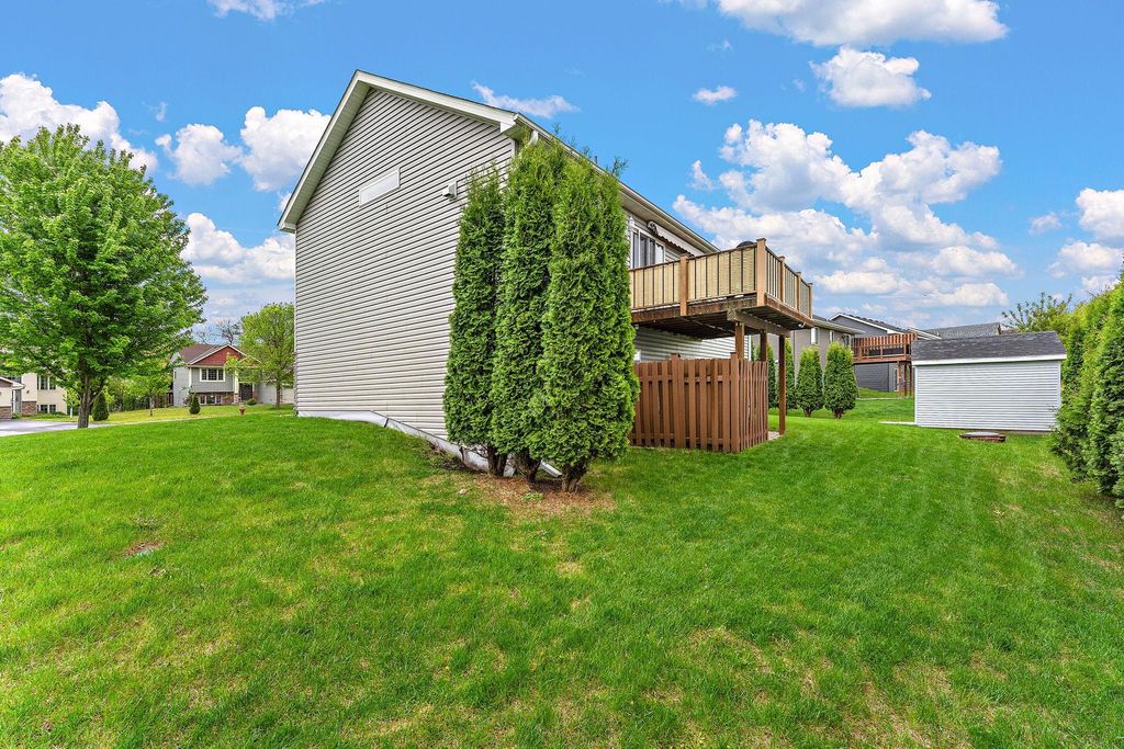 12012 Mayview Curve, Lindstrom, MN 55045 — photo 2