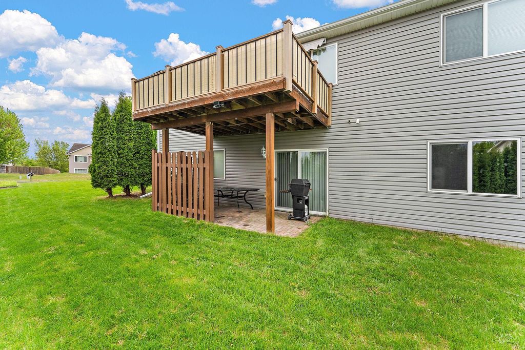 12012 Mayview Curve, Lindstrom, MN 55045 — photo 4