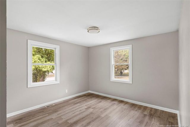 508 E 6th Avenue, Raeford, NC 28376