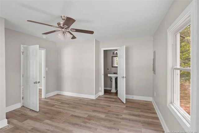 508 E 6th Avenue, Raeford, NC 28376