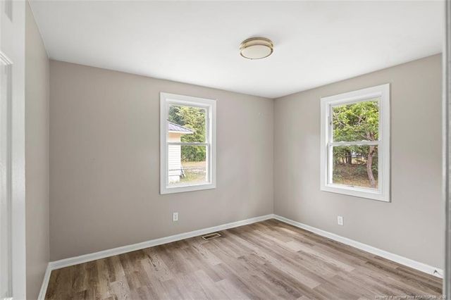 508 E 6th Avenue, Raeford, NC 28376