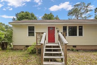 508 E 6th Avenue, Raeford, NC 28376