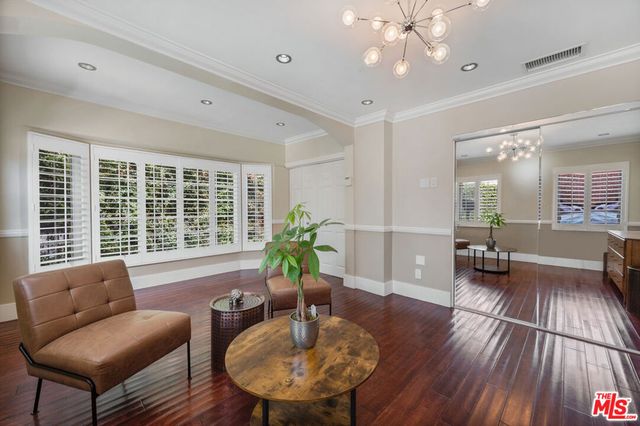 803 S Sycamore Avenue, Los Angeles, CA 90036