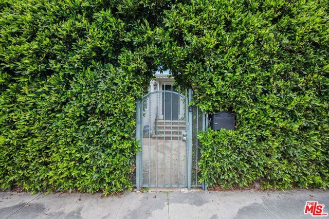 803 S Sycamore Avenue, Los Angeles, CA 90036