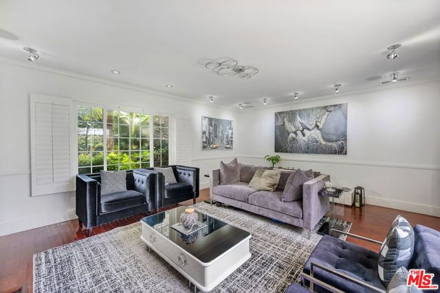 803 S Sycamore Avenue, Los Angeles, CA 90036