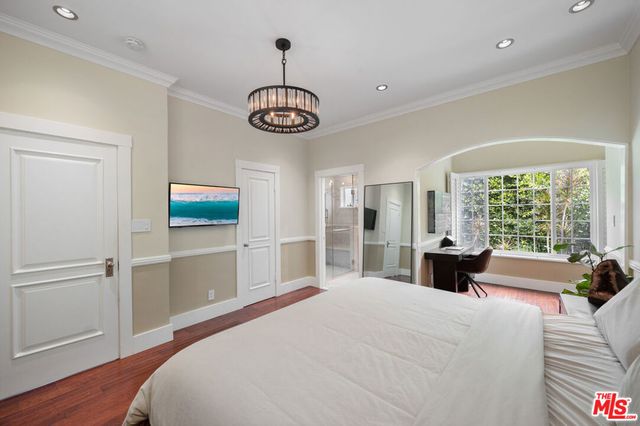 803 S Sycamore Avenue, Los Angeles, CA 90036