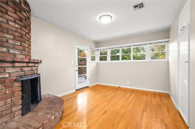 5715 Norwich Avenue, Van Nuys (los Angeles), CA 91411