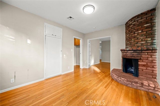 5715 Norwich Avenue, Van Nuys (los Angeles), CA 91411