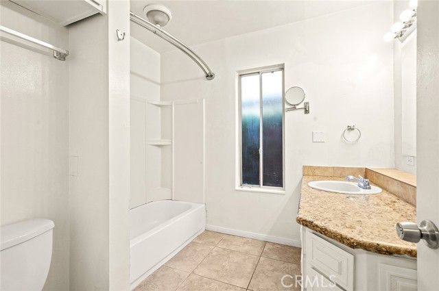 5715 Norwich Avenue, Van Nuys (los Angeles), CA 91411