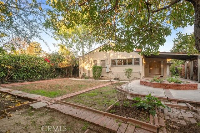 5715 Norwich Avenue, Van Nuys (los Angeles), CA 91411