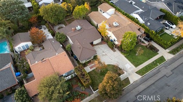 5715 Norwich Avenue, Van Nuys (los Angeles), CA 91411