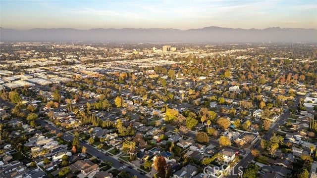 5715 Norwich Avenue, Van Nuys (los Angeles), CA 91411