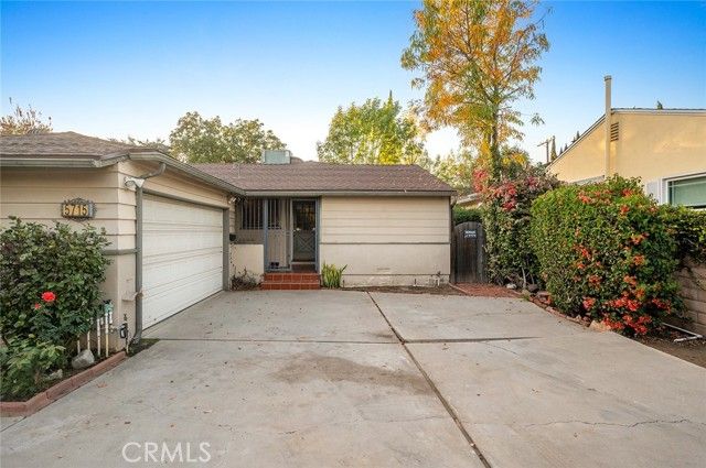 5715 Norwich Avenue, Van Nuys (los Angeles), CA 91411
