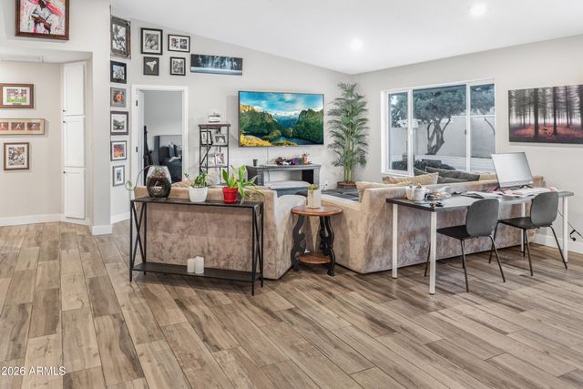 4632 E KINGS Avenue, Phoenix, AZ 85032