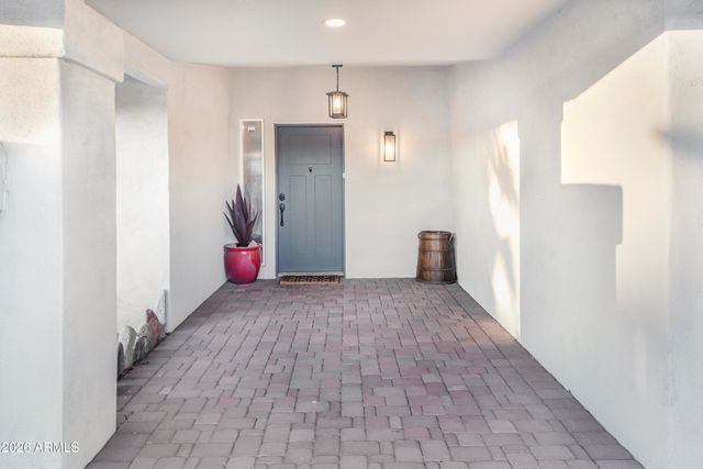 4632 E KINGS Avenue, Phoenix, AZ 85032