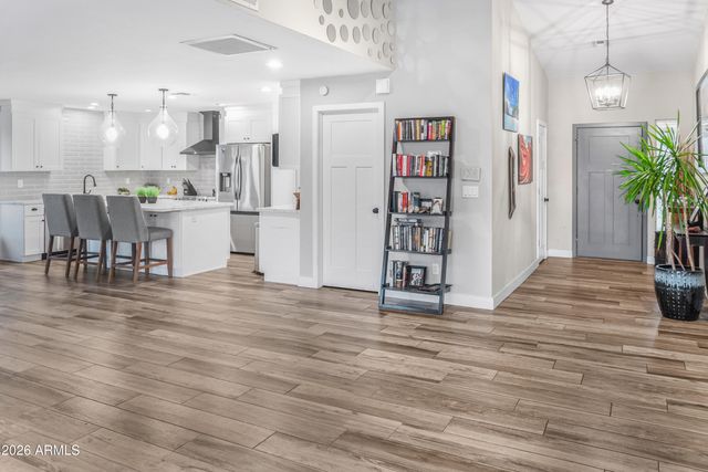 4632 E KINGS Avenue, Phoenix, AZ 85032