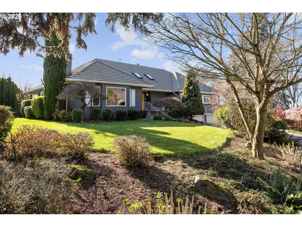 6404 Nw DOGWOOD Dr, Vancouver, WA 98663